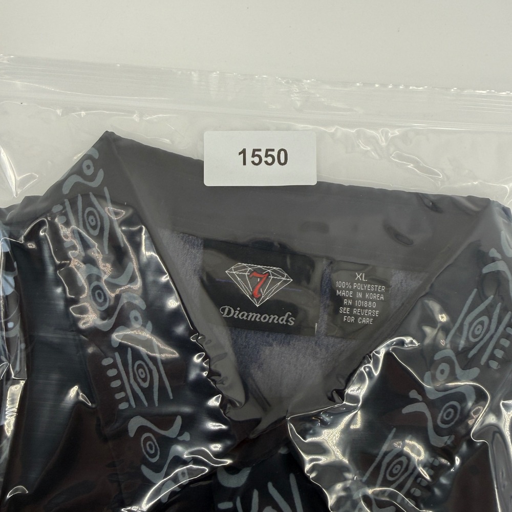 7 Diamonds Mens XL Black Koi Fish Tribal Graphic Button Down Short Sleeve Shirt - Picture 7 of 7